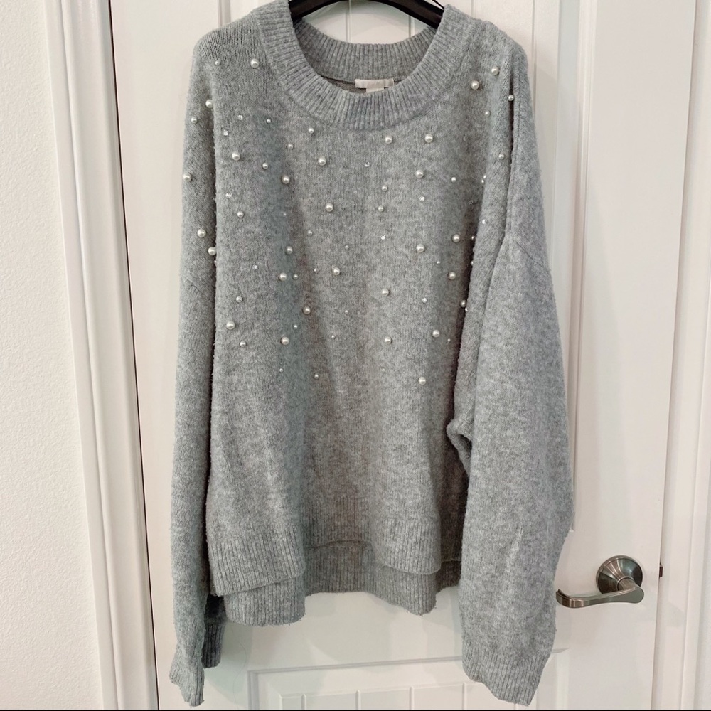 Bundle for $3 only! H&M pearl crewneck Sweater XL